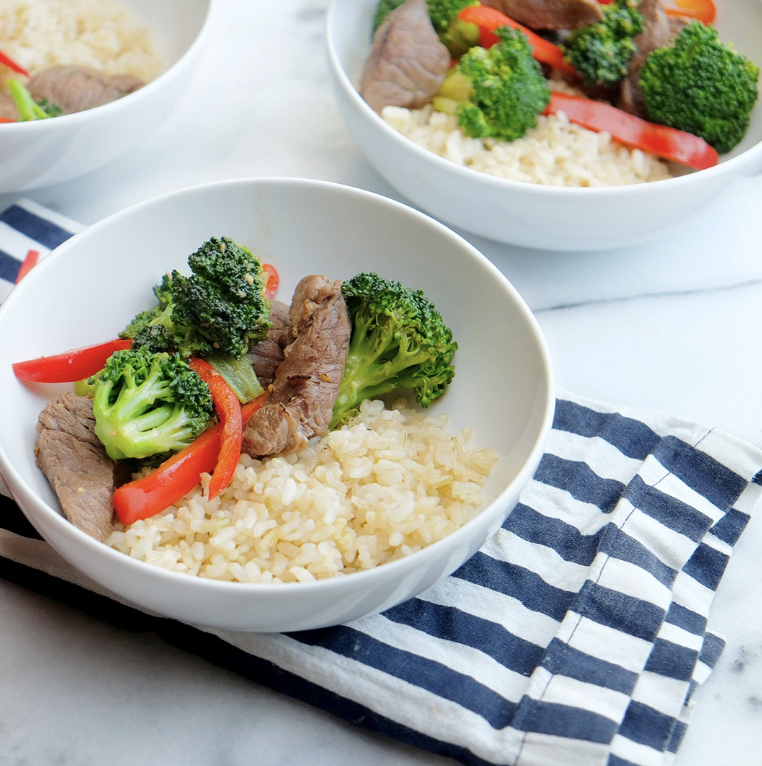 Beef & broccoli with brown rice in a bowl
